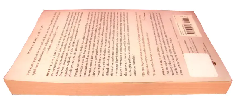 Libro 'Life: My Story Through History' de Pope Francis - 4
