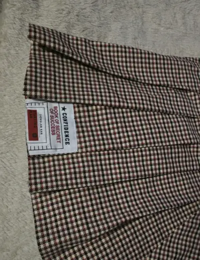Falda a cuadros Vero Moda con pliegues - miniatura 4