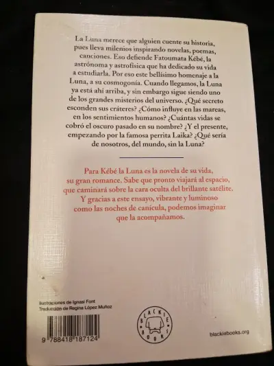 El Libro de la Luna por Fatoumata Kébé - miniatura 2