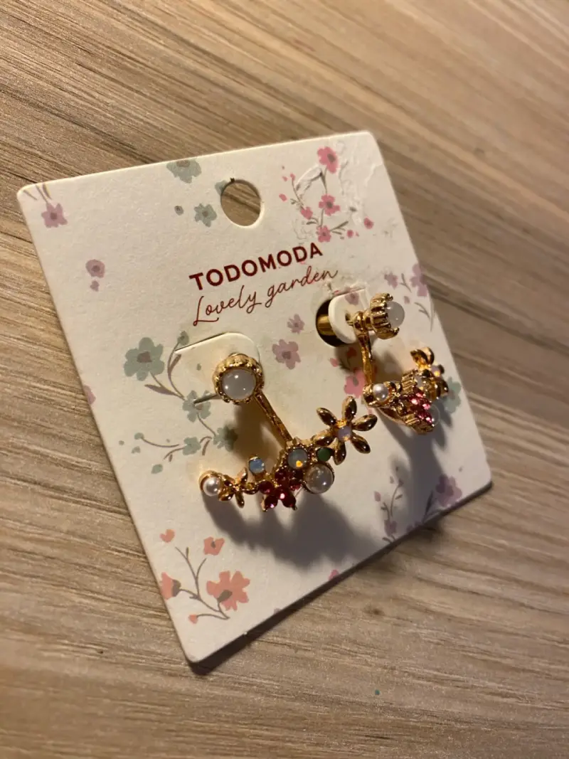 Aros florales dorados con perlas y cristales - 2