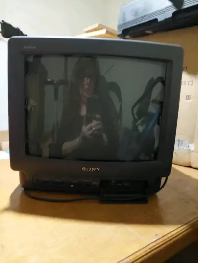 Televisor Sony Trinitron CRT 14 pulgadas - miniatura 1