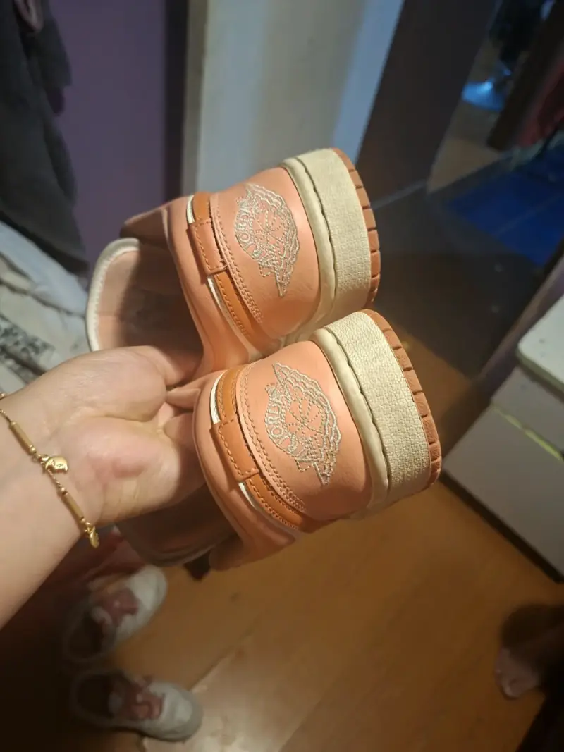 Zapatillas Nike Air Jordan Retro Rosadas - 3