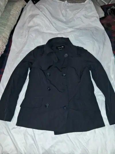 Abrigo negro Forever 21 para mujer - miniatura 1