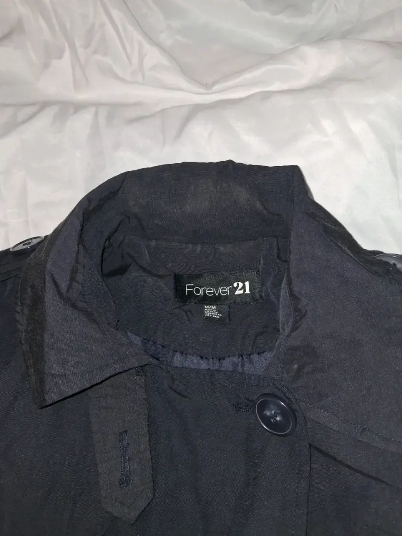 Abrigo negro Forever 21 para mujer - 1