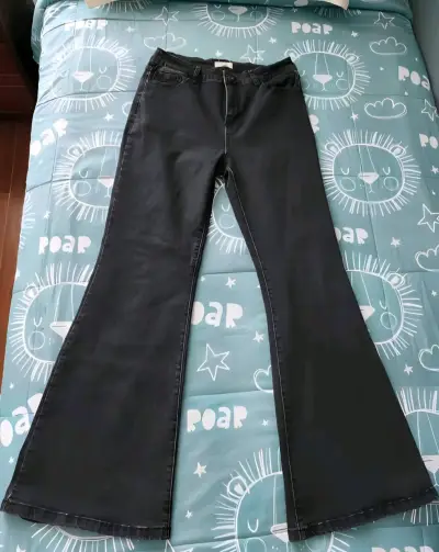 Pantalones de mezclilla acampanados Regatta - miniatura 2