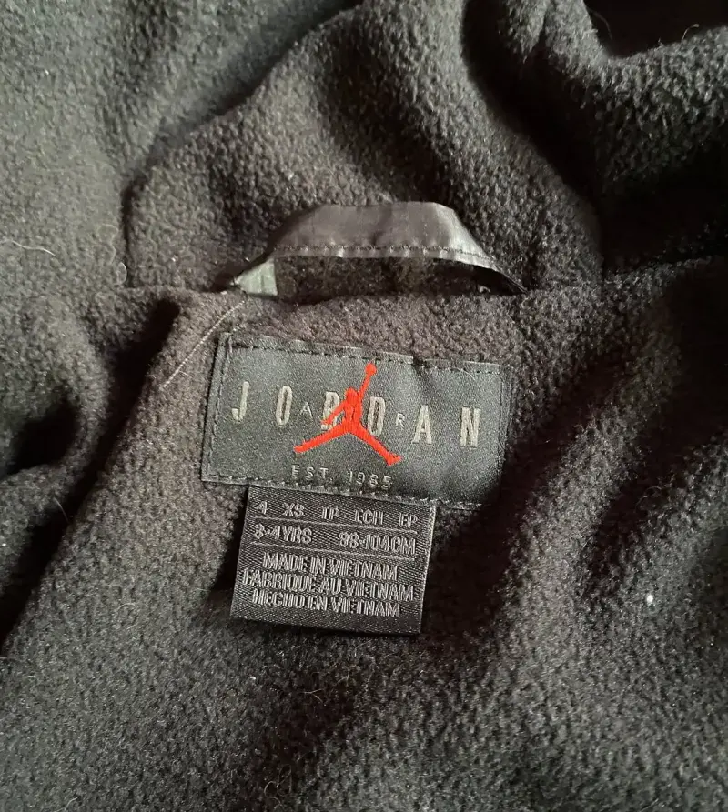 Chaqueta acolchada negra Air Jordan para niño - 4