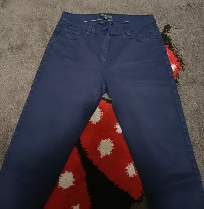 Pantalon azul marino de mujer - miniatura 1