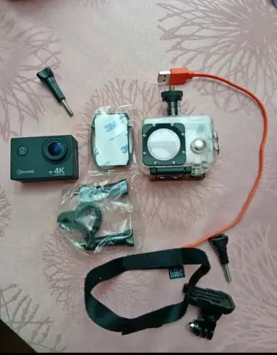 Cámara Deportiva 4K Resistente al Agua - miniatura 2