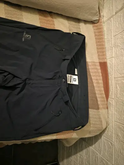 Pantalones deportivos Salomon negros para hombre - miniatura 1