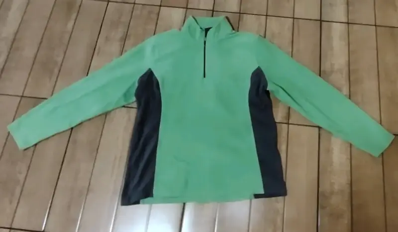 Poleron micropolar deportiva verde talla L