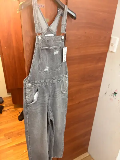 Jardineras de mezclilla gris para niños talla 12/13 - miniatura 2