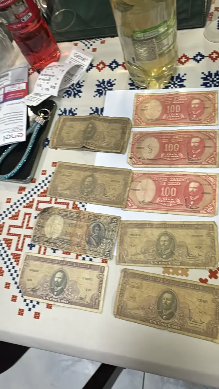 Colección de monedas y billetes antiguos - 2