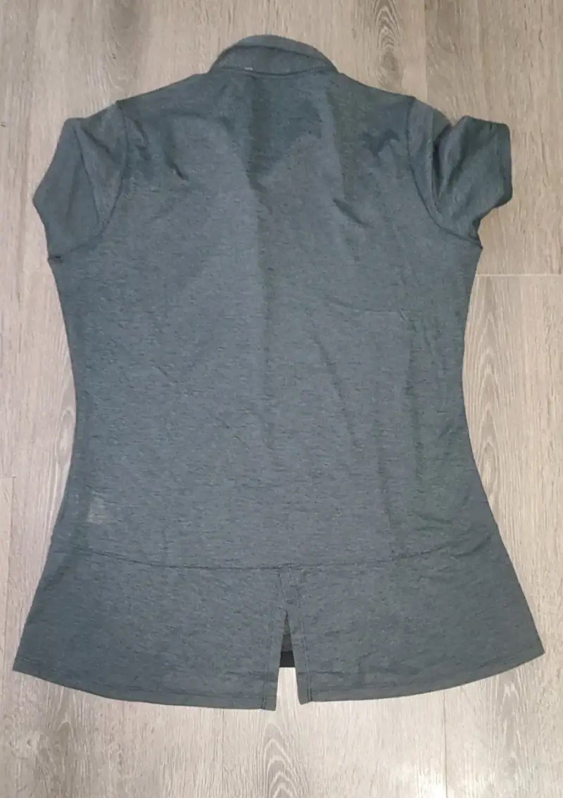 Polera deportiva Adidas Climachill gris y negra - 2