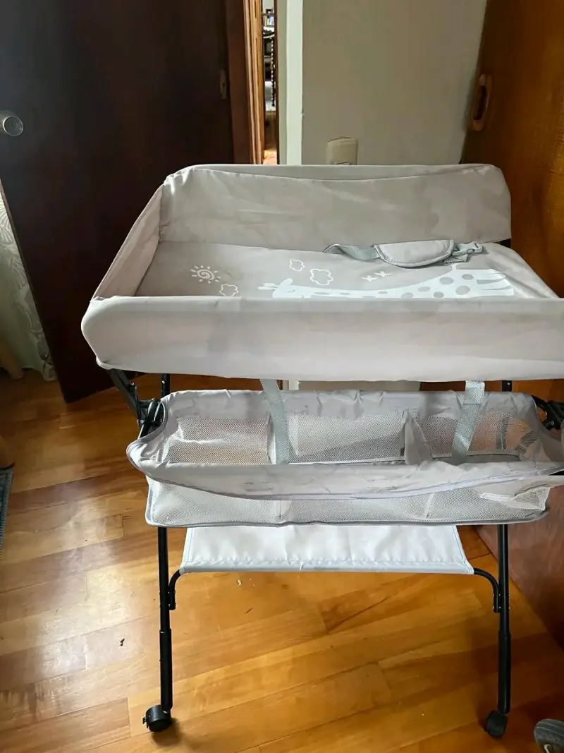 Mudador plegable para bebé con compartimentos - 2