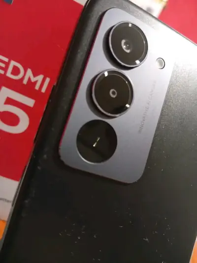 Smartphone Xiaomi Redmi 15 5G con cargador 33W - miniatura 3