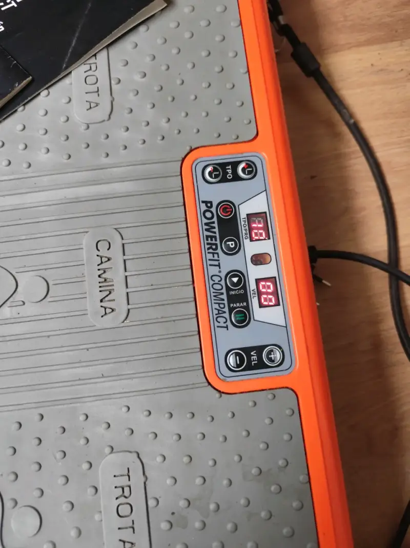 Plataforma Vibratoria Powerfit Compact Naranja - 2