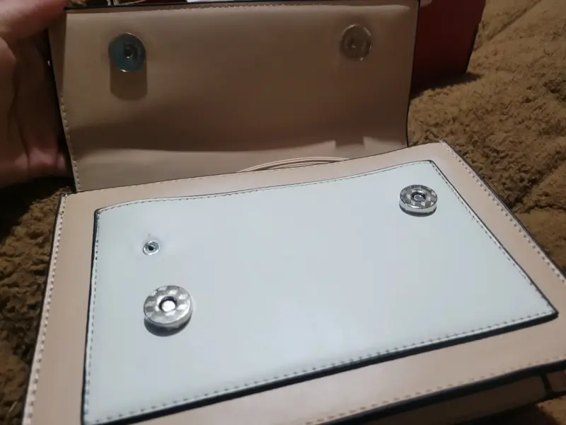Cartera de mano rosa elegante - 5