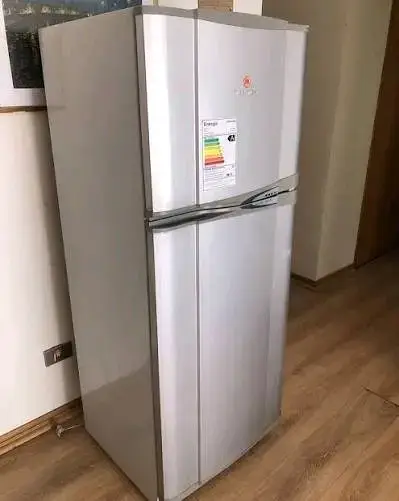 Refrigerador Top Mount Fensa en buen estado - miniatura 3