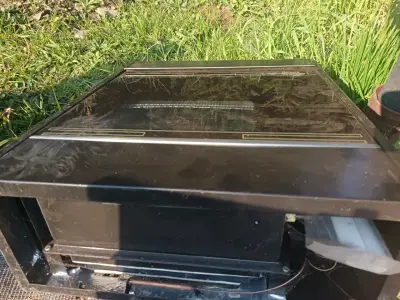 Estufa a gas Versus Trotter negra - miniatura 1