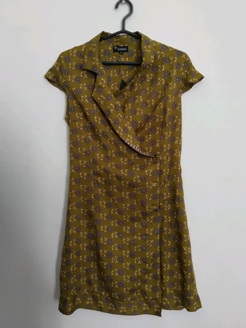 Vestido corto estampado floral verde