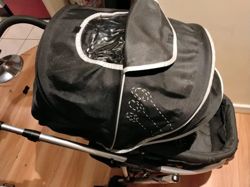 Coche de bebé Infanti Style negro con capota - 3