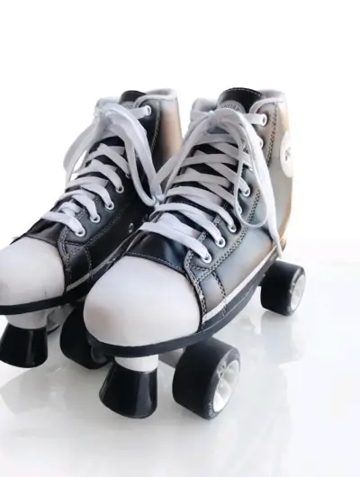 Patines de Cuatro Ruedas Hondar Negros - miniatura 2