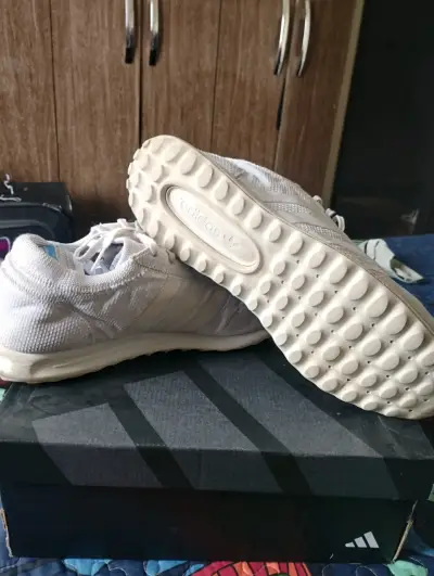 Zapatillas deportivas blancas Adidas para hombre - miniatura 2