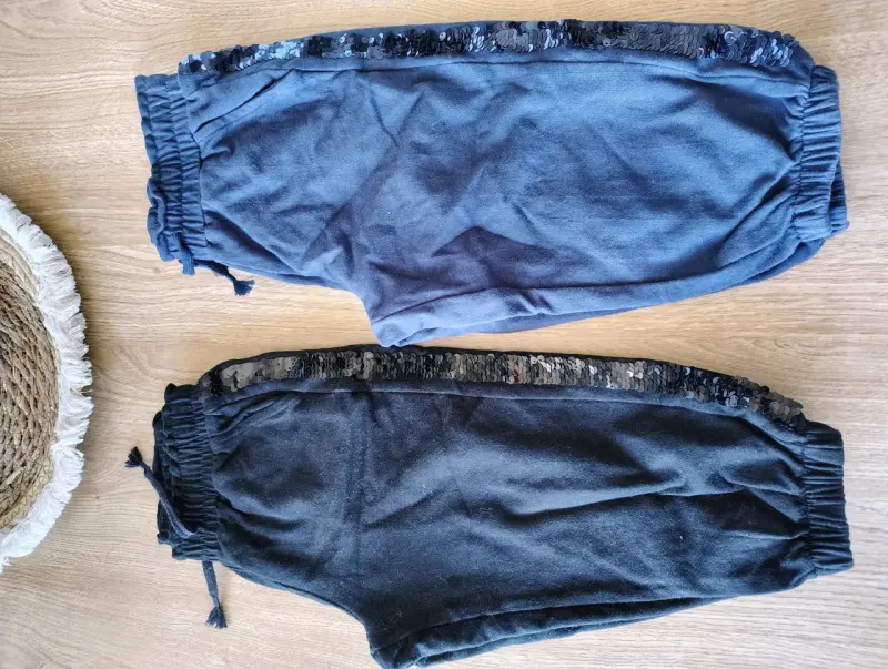 Pantalones de niña con lentejuelas negros y azules - 2