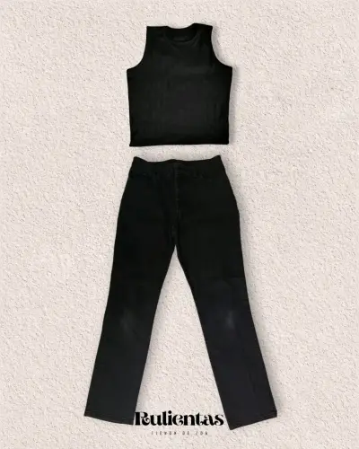 Conjunto de top y jeans negros para mujer - miniatura 1