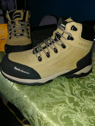 Botas de seguridad Tech Xtreme con punta compuesta - miniatura 1