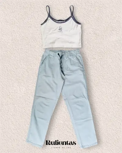 Conjunto de top y jeans Brandy Melville blanco y - miniatura 1