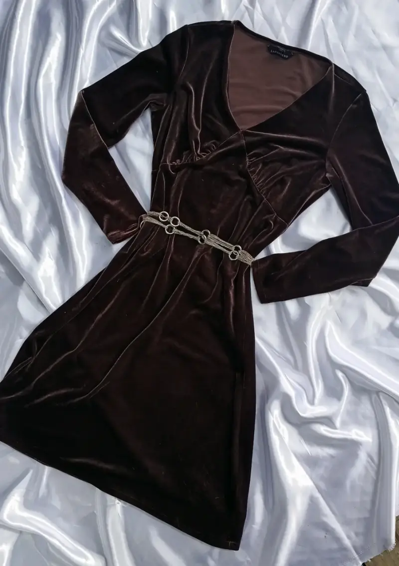 Vestido de terciopelo marrón - 1