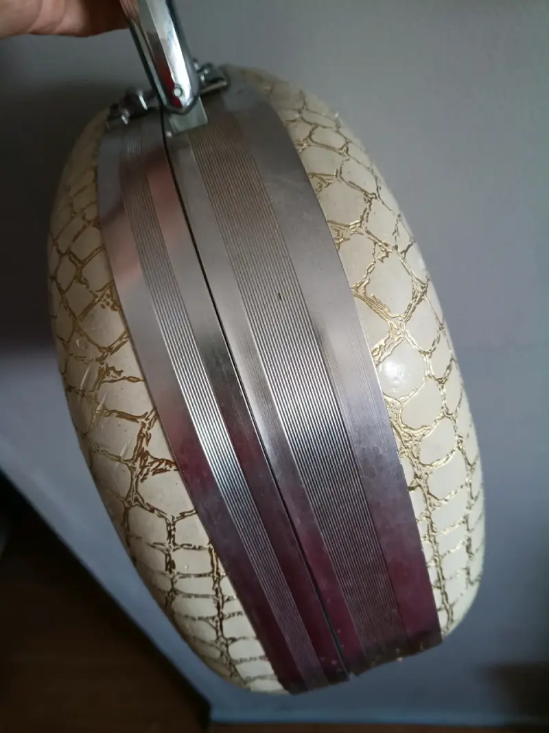 Maletín vintage con diseño de cocodrilo - 2