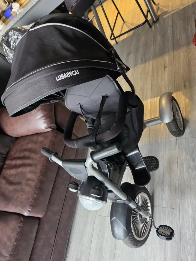 Triciclo para niños Lubabycas con toldo - 1