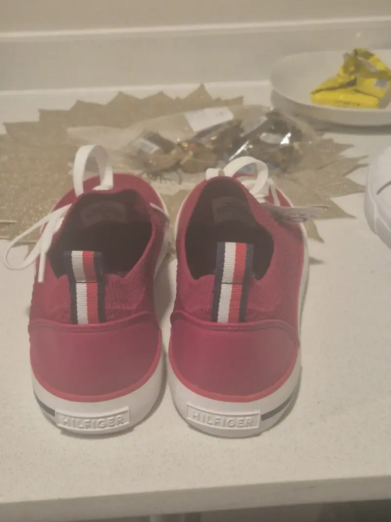 Zapatillas blancas de cuero sintético con diseño texturizado - 6