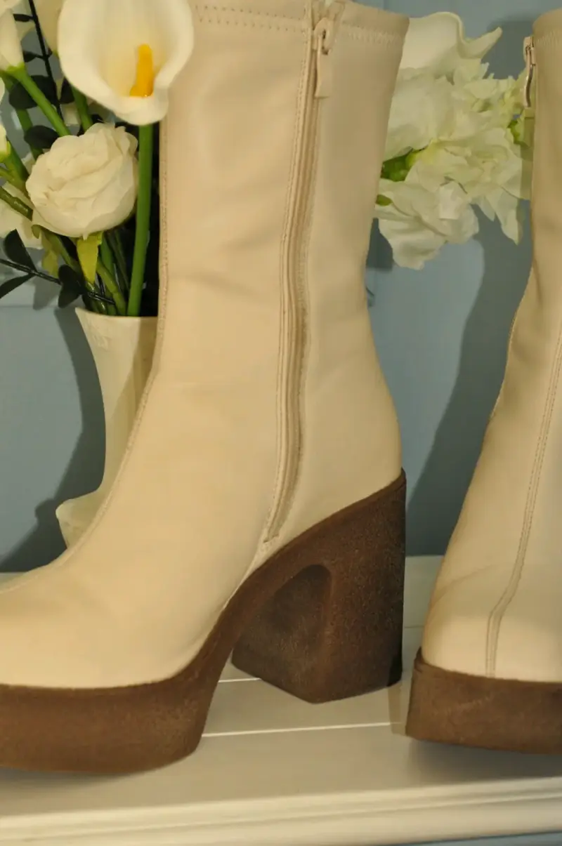 Botas de tacón alto beige para mujer - 2