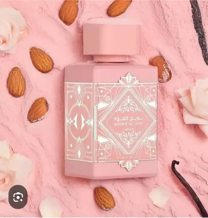 Perfume Bader Al Oud Rosa Aromático
