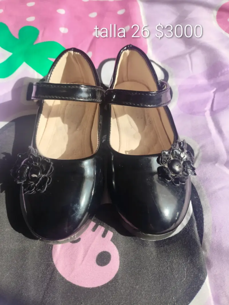 Zapatos de charol negros para niña talla 26