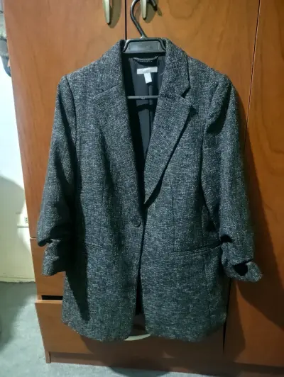 Blazer gris oscuro para mujer en buen estado - miniatura 2