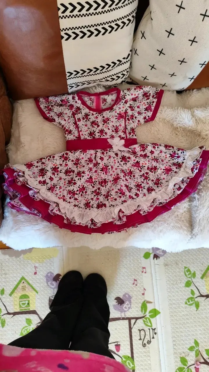 Vestido de niña floral con encaje - 1