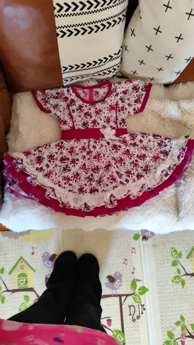Vestido de niña floral con encaje - miniatura 1