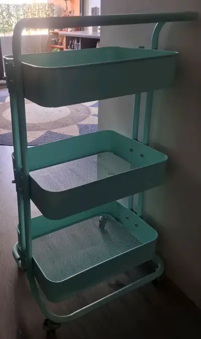 Carro organizador de metal con ruedas - miniatura 2