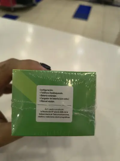 Teléfono Azumi SA4 con 4G y pantalla de 2.8 pulgadas - miniatura 2