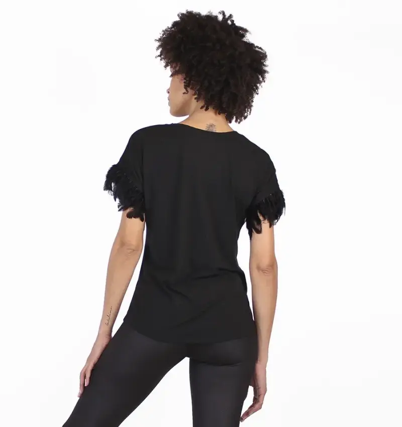 Polera Negra Ellesse Deluxe Women con Flecos - 3