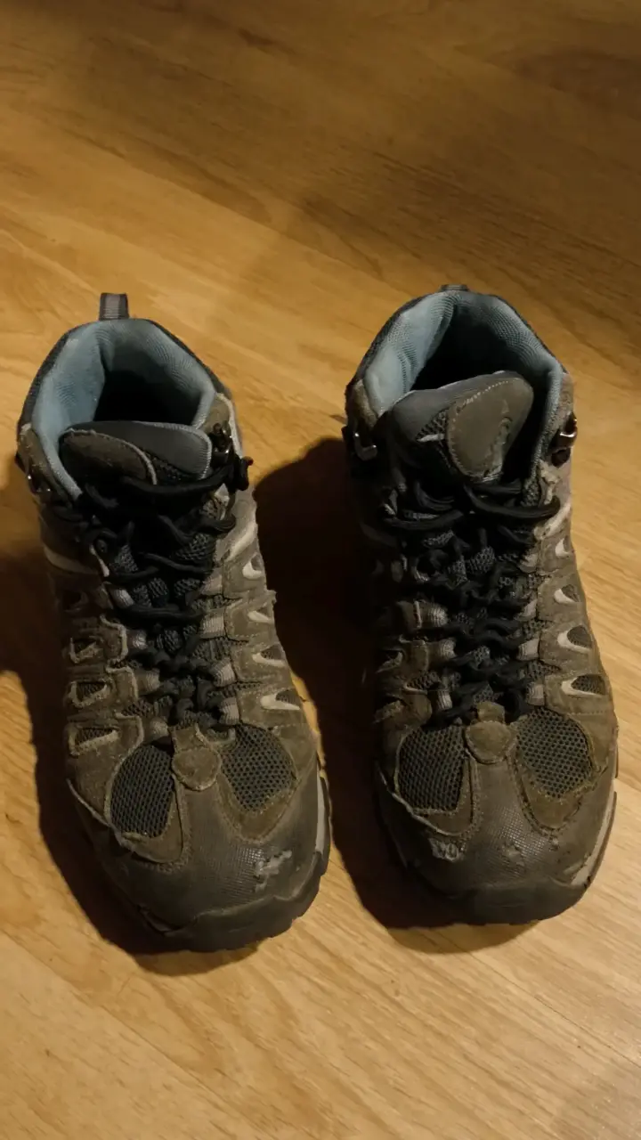 Botas de trekking Geography talla 35 usadas - 1