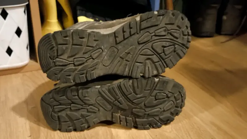 Botas de trekking Geography talla 35 usadas - 4