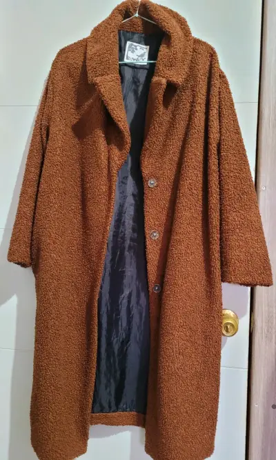 Ropa de segunda mano en buen estado - miniatura 1