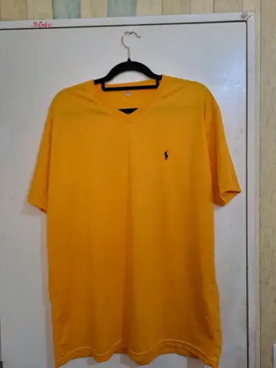 Polera amarilla de hombre - miniatura 1