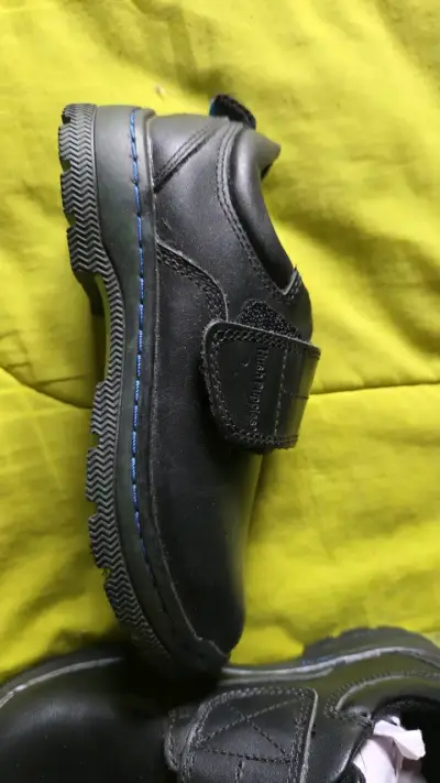 Zapatos escolares negros para niño con velcro n 28 - miniatura 2