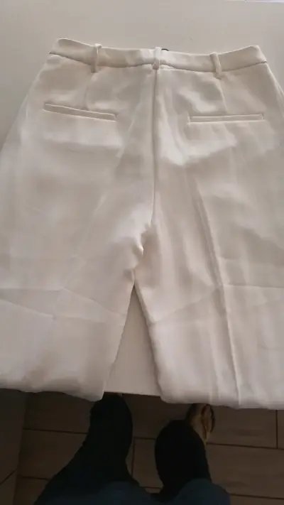 Pantalones de vestir blancos para mujer - miniatura 3
